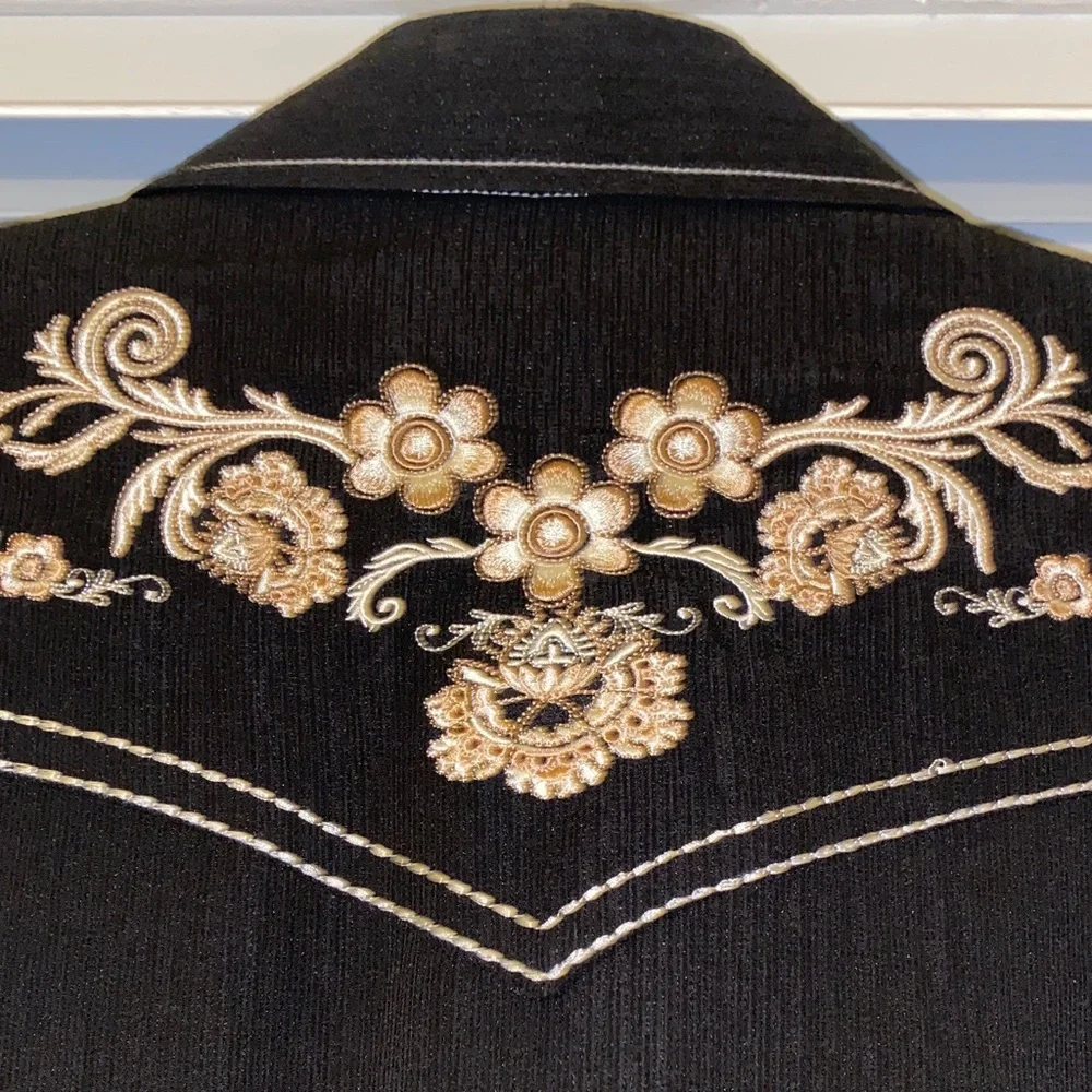 Black Embroidered Button Down Shirt - Picture 7 of 9